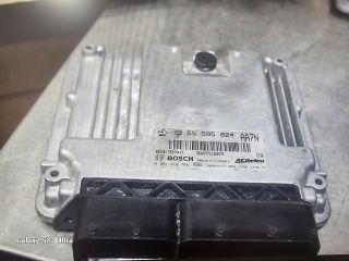 bontott OPEL INSIGNIA Motorvezérlő