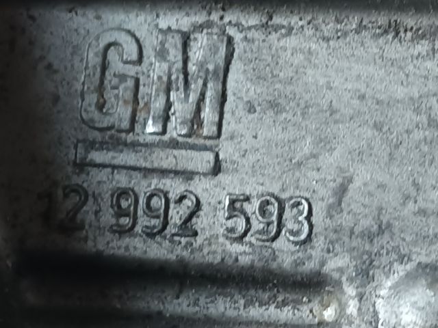 bontott OPEL INSIGNIA Olajszűrő Ház