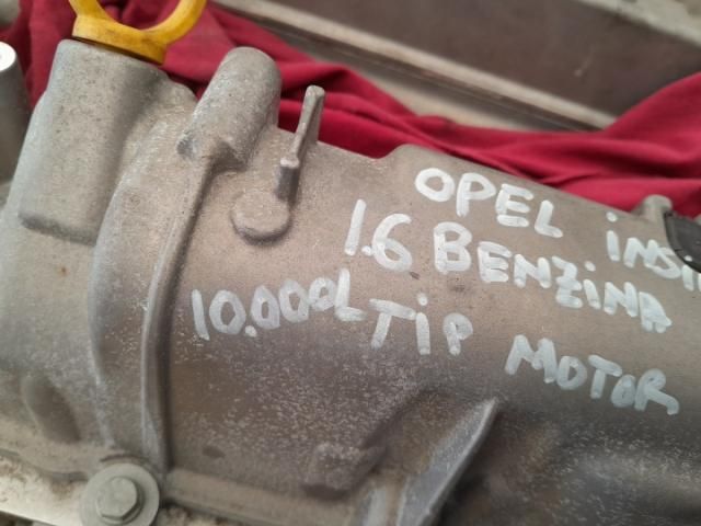 bontott OPEL INSIGNIA Motor (Fűzött blokk hengerfejjel)