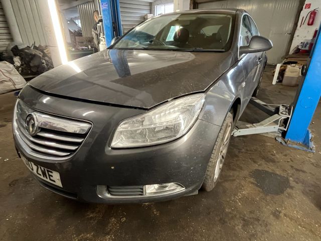 bontott OPEL INSIGNIA Bal első Gólyaláb (Lengécsillapító, Rugó)