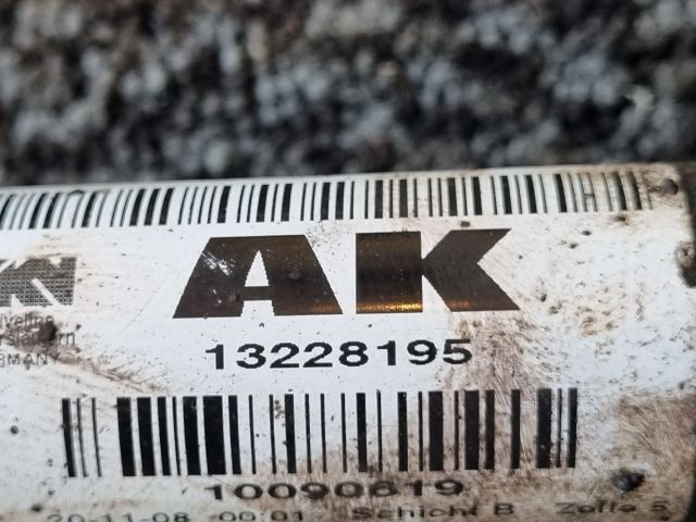 bontott OPEL INSIGNIA Bal Féltengely