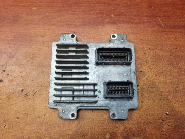 bontott OPEL INSIGNIA Motorvezérlő