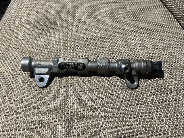 bontott OPEL INSIGNIA Nagynyomású Üzemanyag Gyűjtőcső