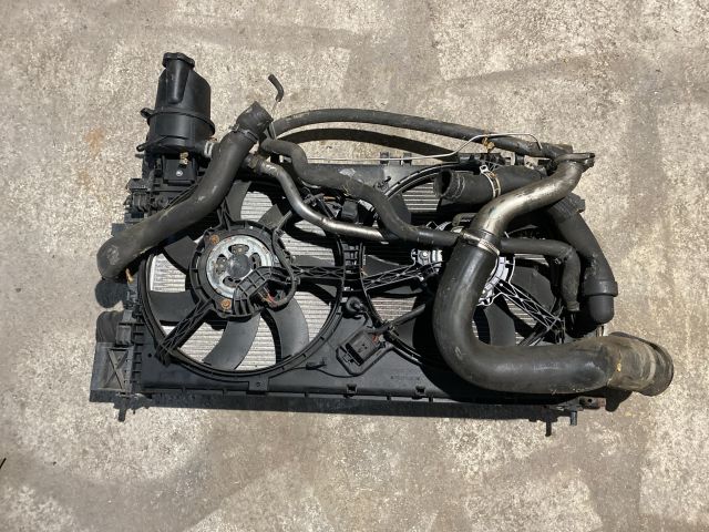 bontott OPEL INSIGNIA Vízhűtő Radiátor (Klímás)