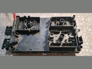 bontott OPEL INSIGNIA Biztosítéktábla Motortér