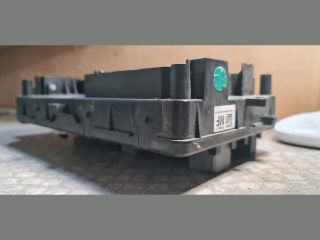 bontott OPEL INSIGNIA Biztosítéktábla Motortér