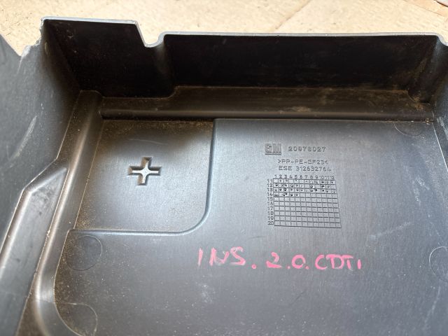 bontott OPEL INSIGNIA Akkumulátor Fedél