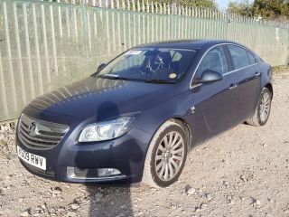 bontott OPEL INSIGNIA Bal első Féknyereg Munkahengerrel