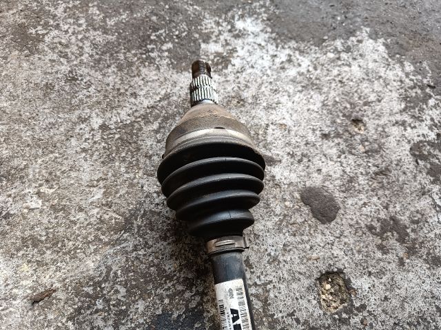 bontott OPEL INSIGNIA Bal Féltengely