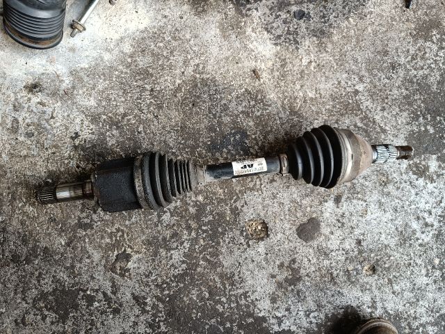 bontott OPEL INSIGNIA Bal Féltengely