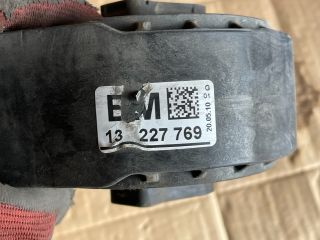 bontott OPEL INSIGNIA Billenésgátló Bak