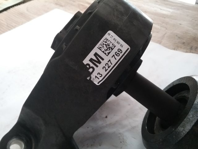 bontott OPEL INSIGNIA Billenésgátló Bak