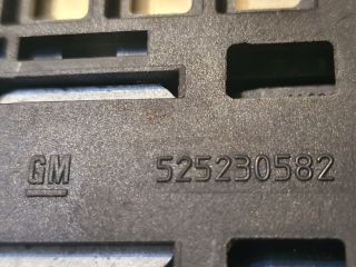 bontott OPEL INSIGNIA Biztosítéktábla Motortér