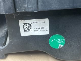 bontott OPEL INSIGNIA Biztosítéktábla Motortér