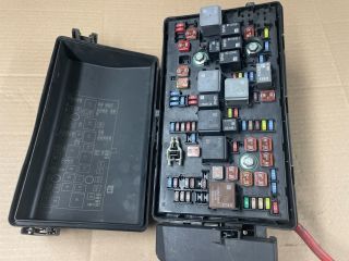 bontott OPEL INSIGNIA Biztosítéktábla Motortér