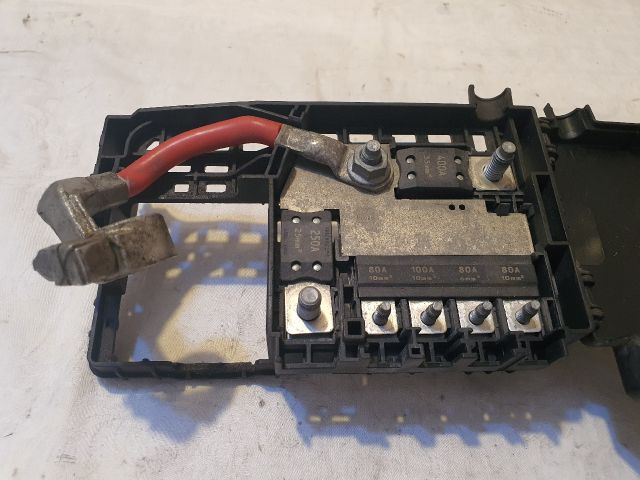 bontott OPEL INSIGNIA Biztosítéktábla Motortér