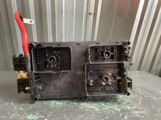 bontott OPEL INSIGNIA Biztosítéktábla Motortér