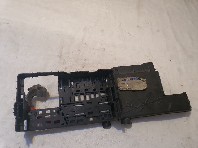 bontott OPEL INSIGNIA Biztosítéktábla Motortér