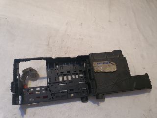 bontott OPEL INSIGNIA Biztosítéktábla Motortér