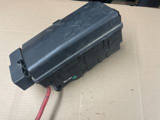 bontott OPEL INSIGNIA Biztosítéktábla Motortér