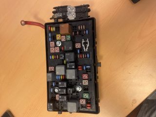 bontott OPEL INSIGNIA Biztosítéktábla Motortér