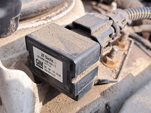 bontott OPEL INSIGNIA EGR / AGR Vákum Szelep