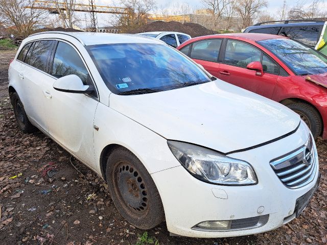 bontott OPEL INSIGNIA Első Vezérlés Burkolat