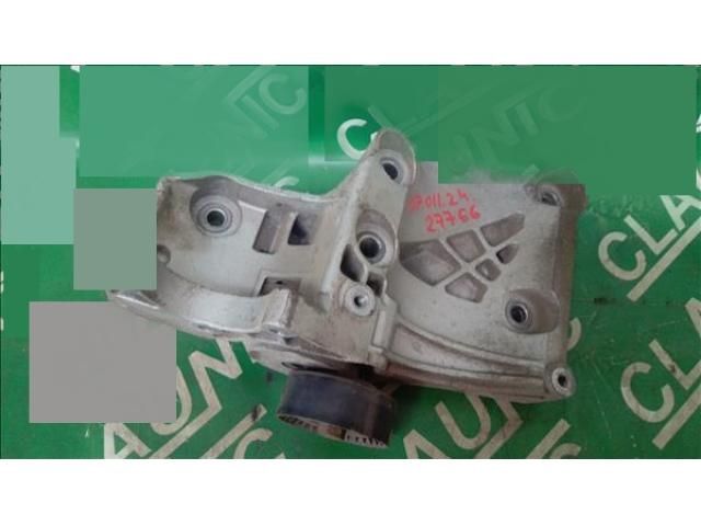 bontott OPEL INSIGNIA Generátor Tartó Bak