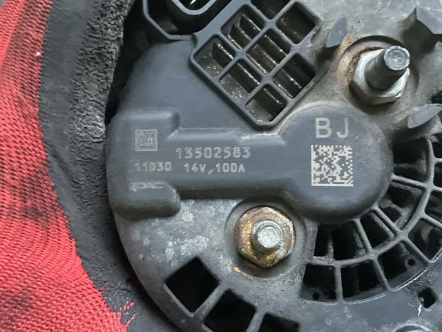 bontott OPEL INSIGNIA Generátor