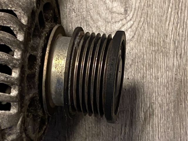 bontott OPEL INSIGNIA Generátor