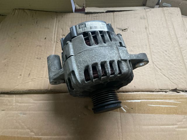 bontott OPEL INSIGNIA Generátor