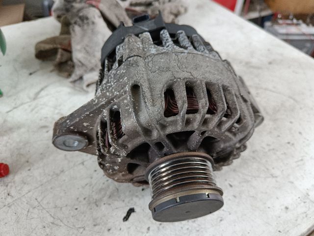 bontott OPEL INSIGNIA Generátor