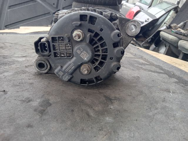 bontott OPEL INSIGNIA Generátor