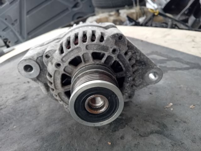 bontott OPEL INSIGNIA Generátor