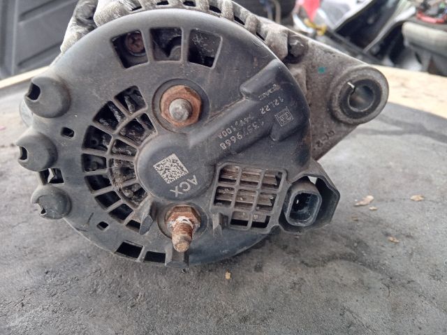 bontott OPEL INSIGNIA Generátor