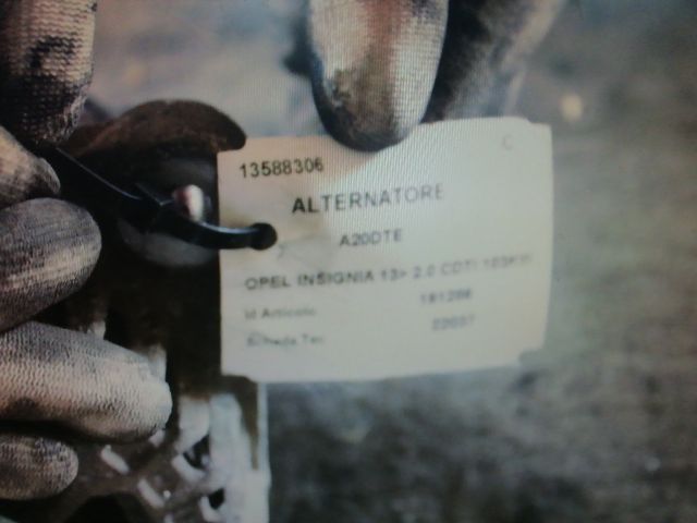bontott OPEL INSIGNIA Generátor