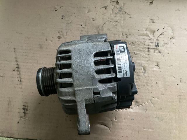 bontott OPEL INSIGNIA Generátor