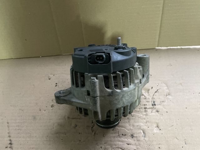 bontott OPEL INSIGNIA Generátor