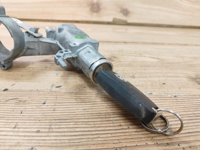 bontott OPEL INSIGNIA Gyújtáskapcsoló Házzal