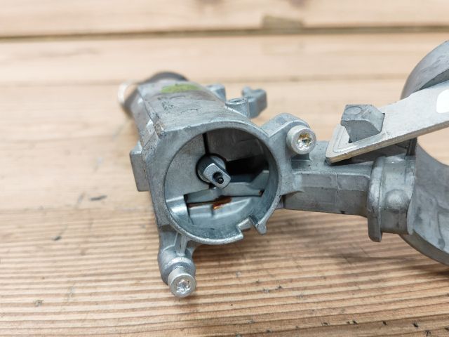 bontott OPEL INSIGNIA Gyújtáskapcsoló Házzal