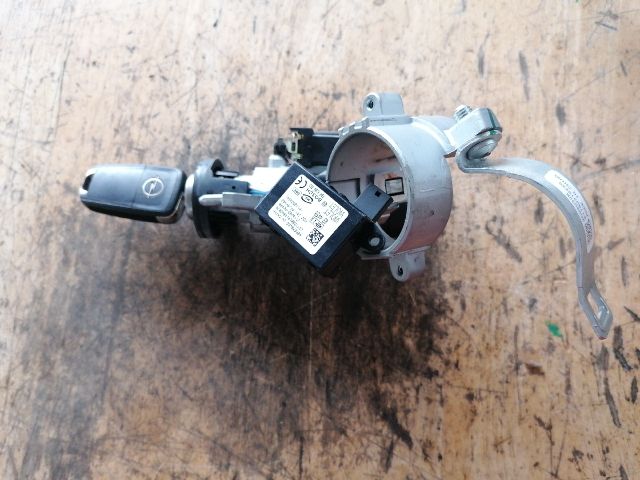 bontott OPEL INSIGNIA Gyújtáskapcsoló Házzal