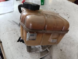 bontott OPEL INSIGNIA Kiegyenlítő Tartály