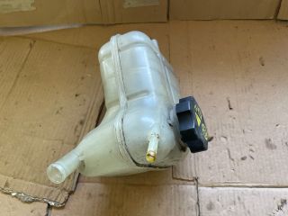 bontott OPEL INSIGNIA Kiegyenlítő Tartály