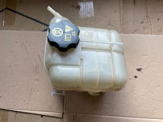 bontott OPEL INSIGNIA Kiegyenlítő Tartály