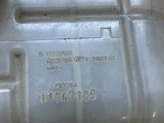 bontott OPEL INSIGNIA Kiegyenlítő Tartály