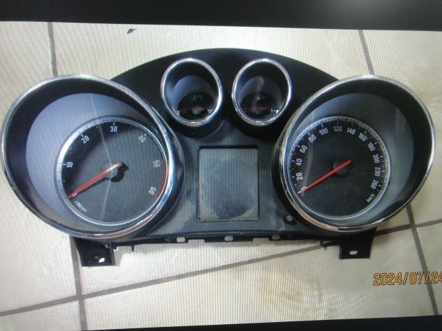 bontott OPEL INSIGNIA Kilométeróra