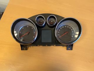 bontott OPEL INSIGNIA Kilométeróra