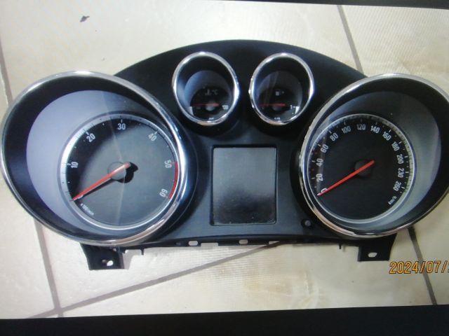 bontott OPEL INSIGNIA Kilométeróra