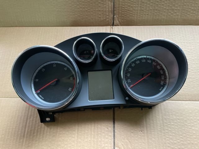 bontott OPEL INSIGNIA Kilométeróra