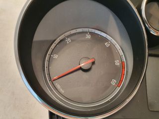 bontott OPEL INSIGNIA Kilométeróra